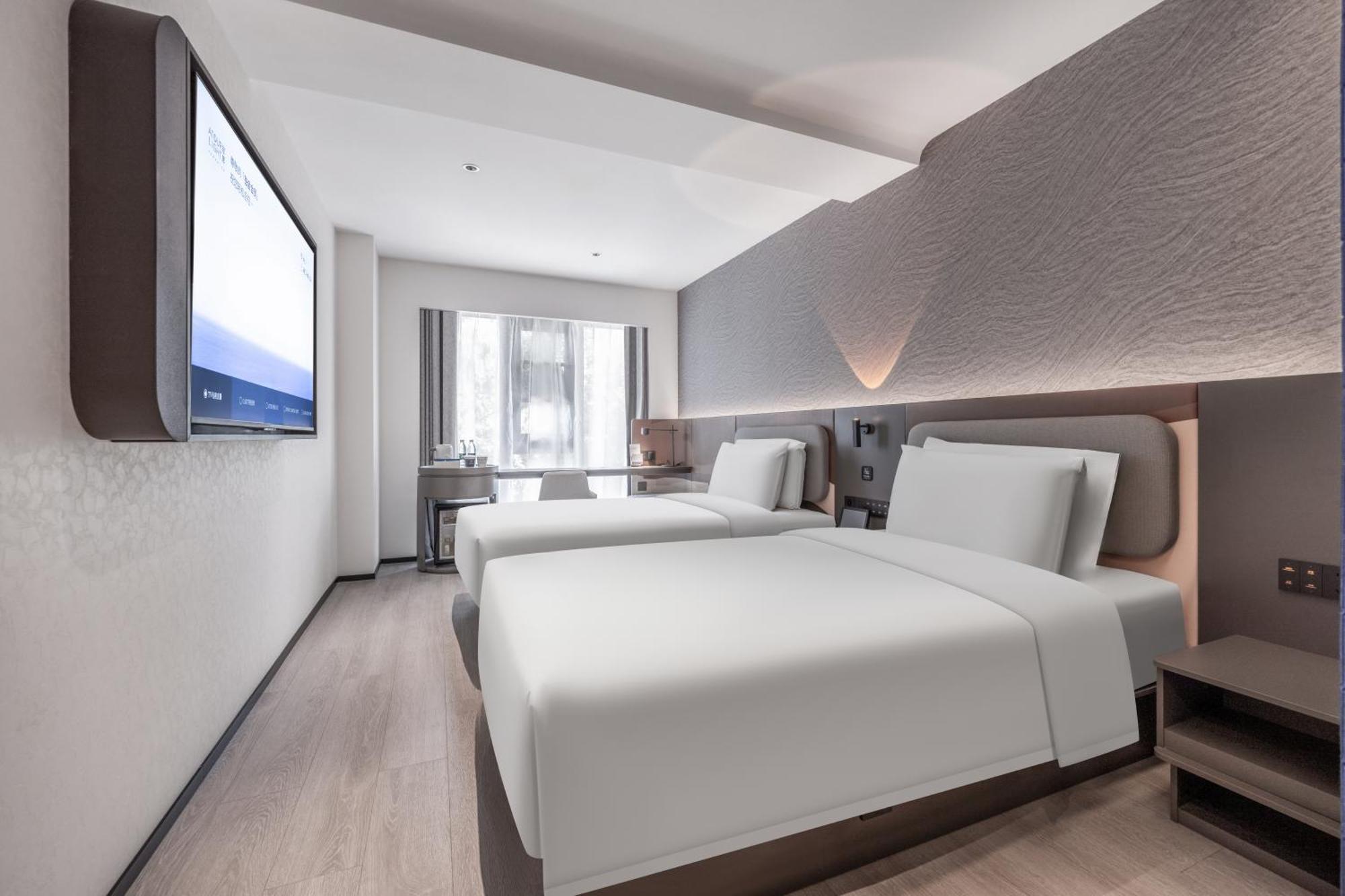 Hotel Atour Light International Exhibition Center Liufang Subway Station 4*